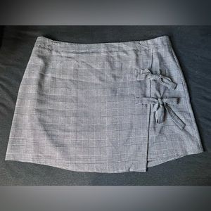 Women’s forever 21 plus size skirt